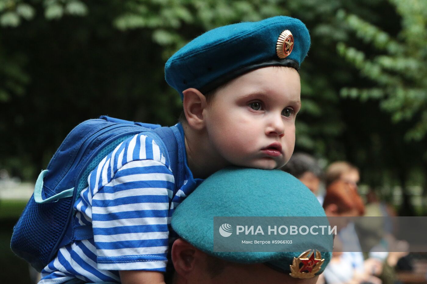 Празднование Дня ВДВ в городах России