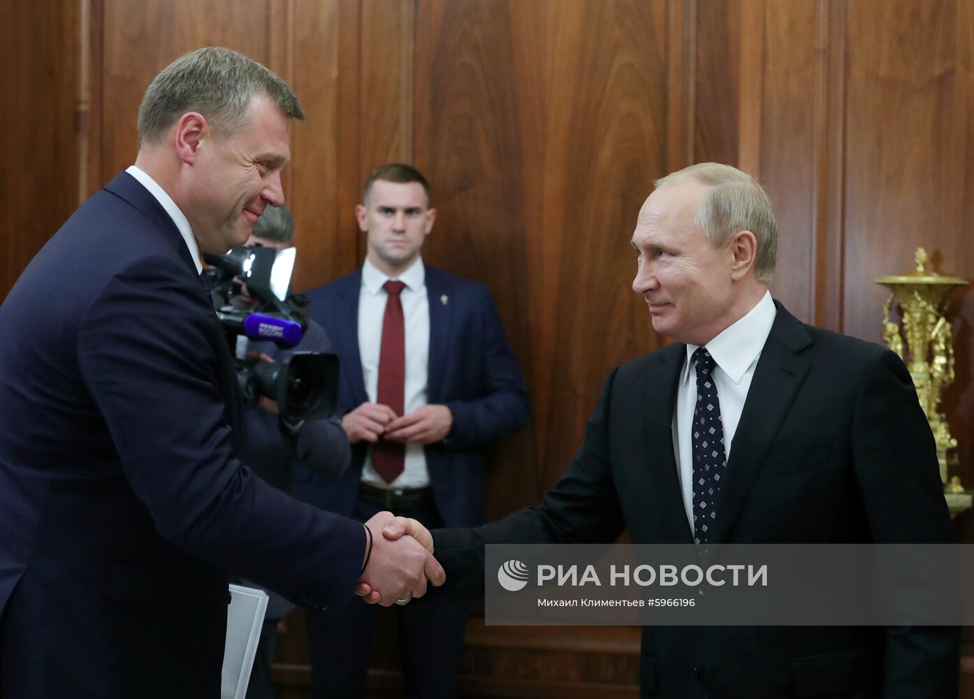 Президент РФ В. Путин встретился с врио губернатора Астраханской области И. Бабушкиным