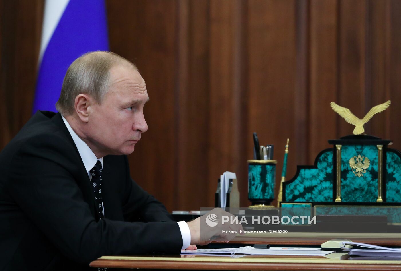 Президент РФ В. Путин встретился с врио губернатора Астраханской области И. Бабушкиным