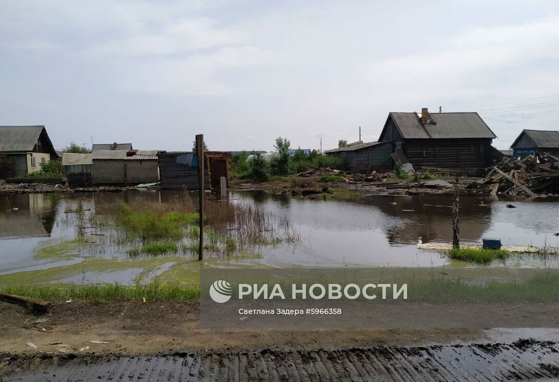 Последствия наводнения в Тулуне