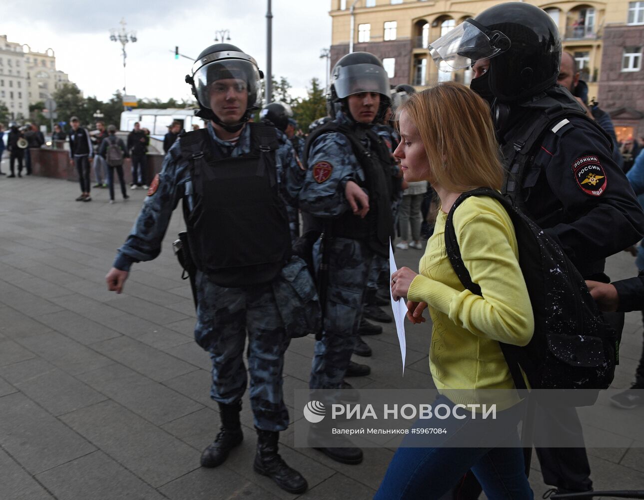 Несанкционированная акция в поддержку незарегистрированных кандидатов в Мосгордуму 