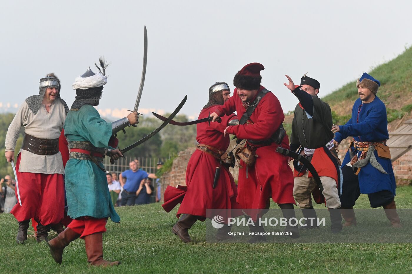 Фестиваль "Осада Азова 1641 года" в Ростовской области