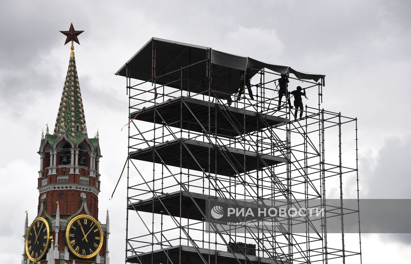 Холодная погода в Москве