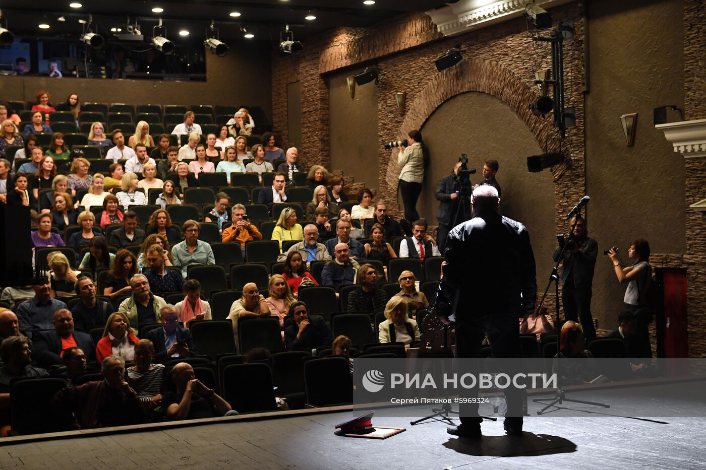 Сбор труппы театра "У Никитских ворот"