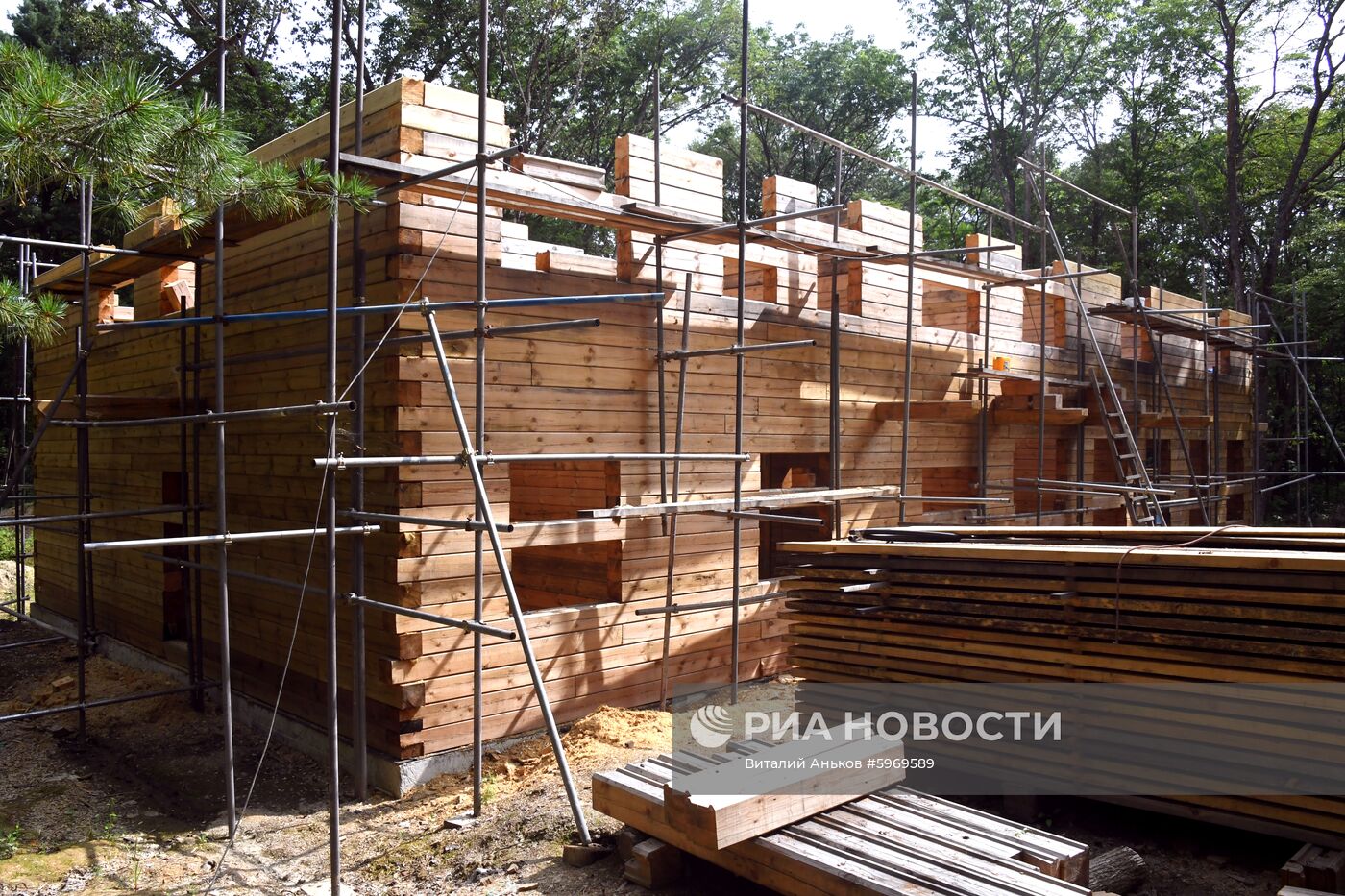 Строительство лесной школы на «дальневосточном гектаре»  в Приморье 