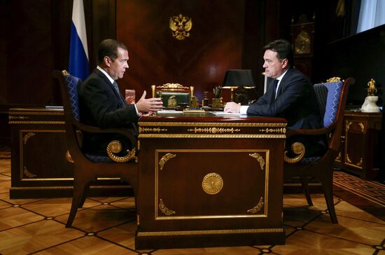 Премьер-министр РФ Д. Медведев встретился с губернатором Московской области А. Воробьевым