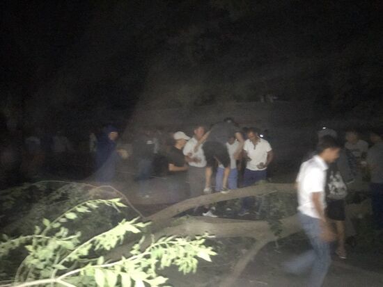 Ситуация около резиденции  бывшего президента Киргизии Алмазбека Атамбаева