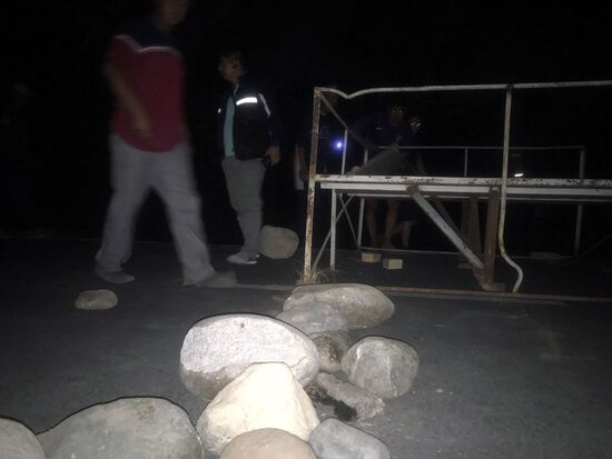 Ситуация около резиденции  бывшего президента Киргизии Алмазбека Атамбаева