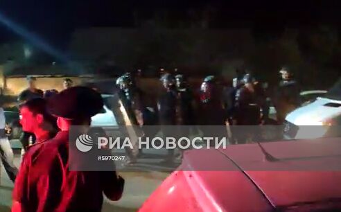 Ситуация около резиденции бывшего президента Киргизии Алмазбека Атамбаева