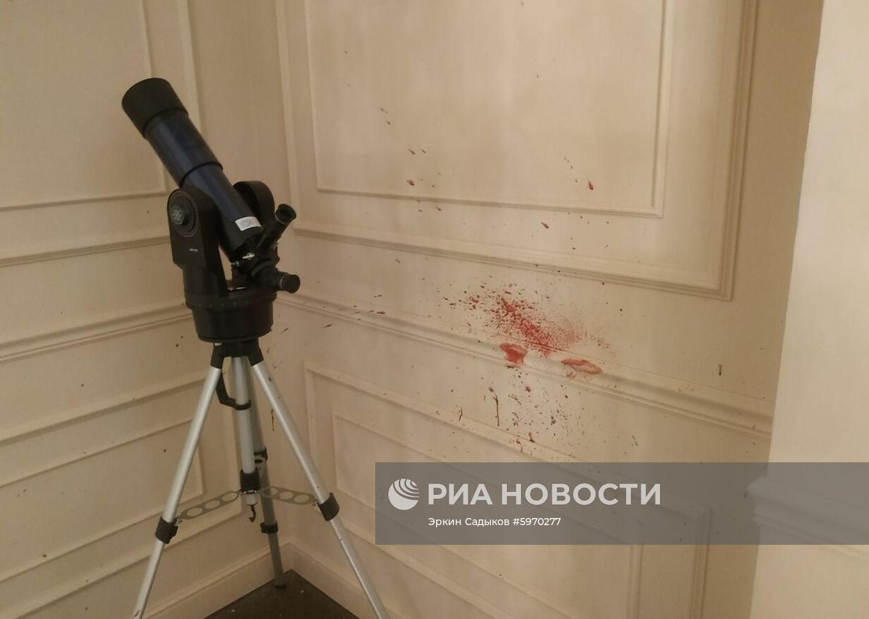 Ситуация около резиденции бывшего президента Киргизии Алмазбека Атамбаева