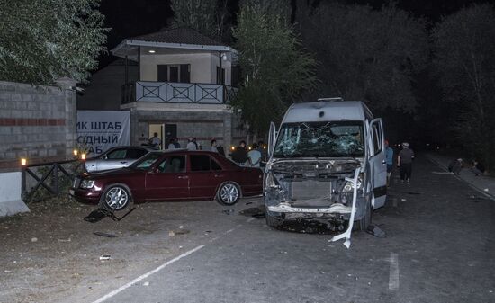 Ситуация около резиденции бывшего президента Киргизии Алмазбека Атамбаева