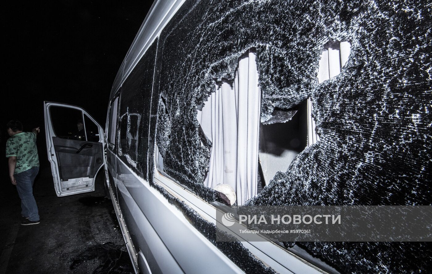 Ситуация около резиденции бывшего президента Киргизии Алмазбека Атамбаева