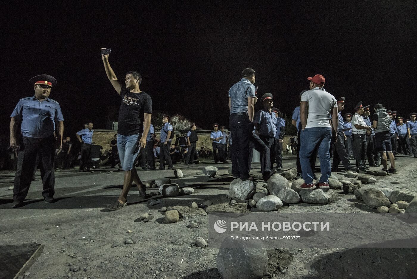 Ситуация около резиденции бывшего президента Киргизии Алмазбека Атамбаева