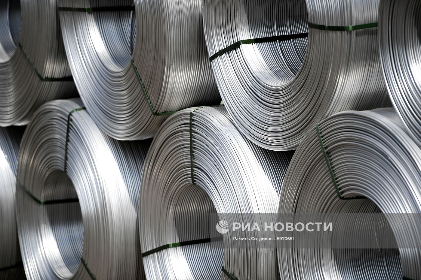 Производство кабелей на заводе "Москабельмет"