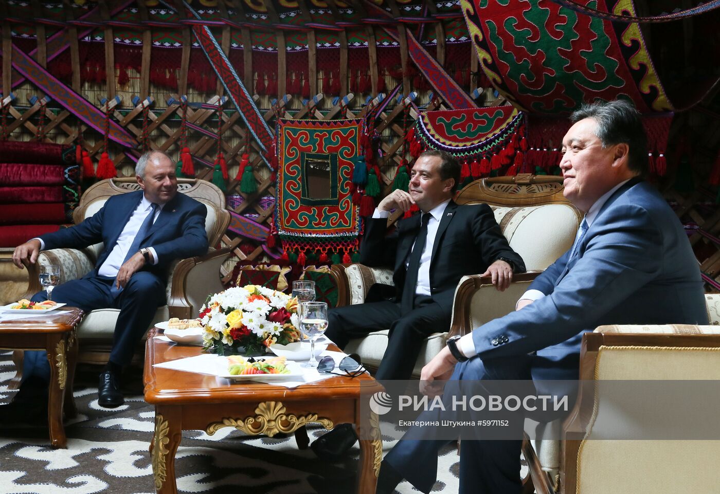 Премьер-министр РФ Д. Медведев принял участие в заседании Евразийского межправительственного совета стран ЕАЭС