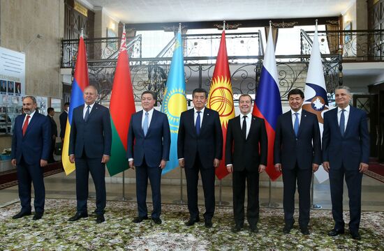 Премьер-министр РФ Д. Медведев принял участие в заседании Евразийского межправительственного совета стран ЕАЭС