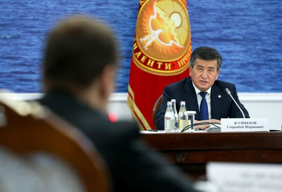 Премьер-министр РФ Д. Медведев принял участие в заседании Евразийского межправительственного совета стран ЕАЭС