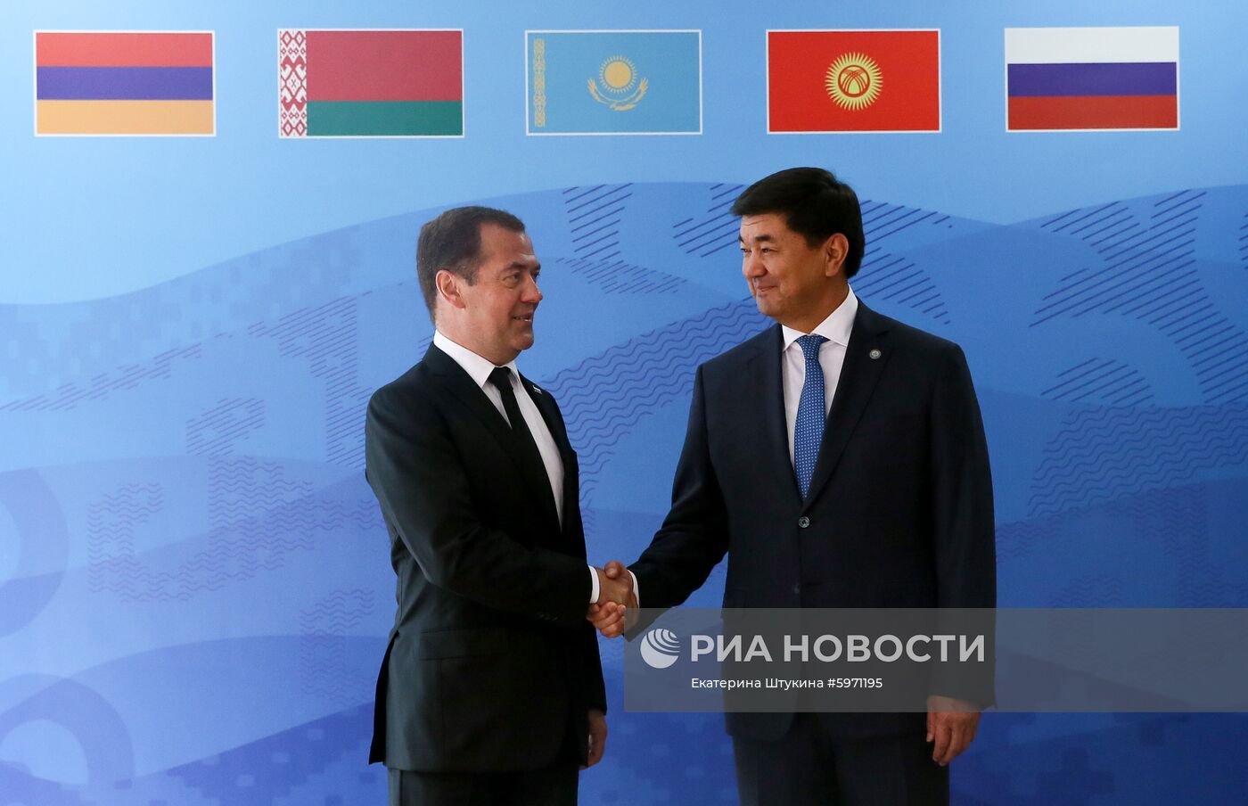 Премьер-министр РФ Д. Медведев принял участие в заседании Евразийского межправительственного совета стран ЕАЭС