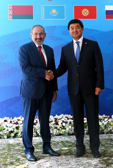 Премьер-министр РФ Д. Медведев принял участие в заседании Евразийского межправительственного совета стран ЕАЭС