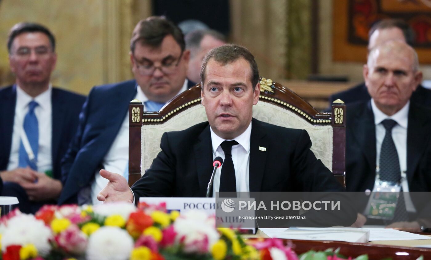 Премьер-министр РФ Д. Медведев принял участие в заседании Евразийского межправительственного совета стран ЕАЭС