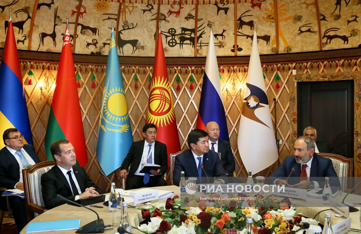 Премьер-министр РФ Д. Медведев принял участие в заседании Евразийского межправительственного совета стран ЕАЭС