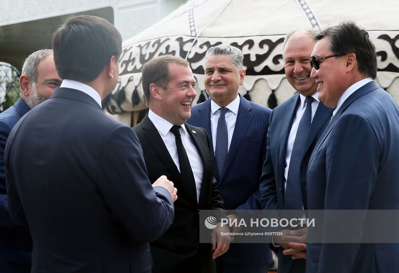 Премьер-министр РФ Д. Медведев принял участие в заседании Евразийского межправительственного совета стран ЕАЭС