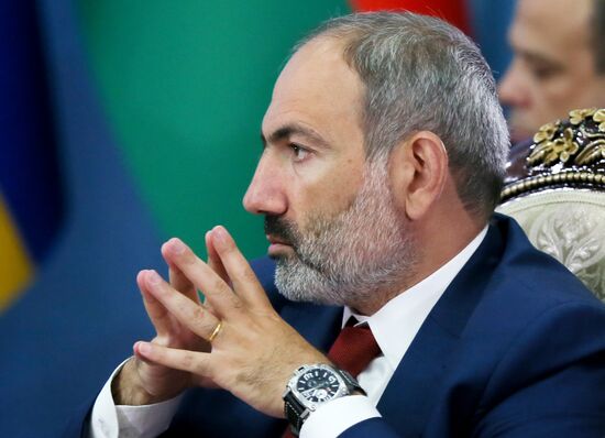 Премьер-министр РФ Д. Медведев принял участие в заседании Евразийского межправительственного совета стран ЕАЭС