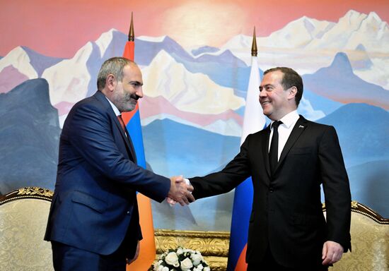 Премьер-министр РФ Д. Медведев принял участие в заседании Евразийского межправительственного совета стран ЕАЭС