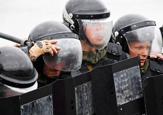 Учения военной полиции и Росгвардии в Приморье