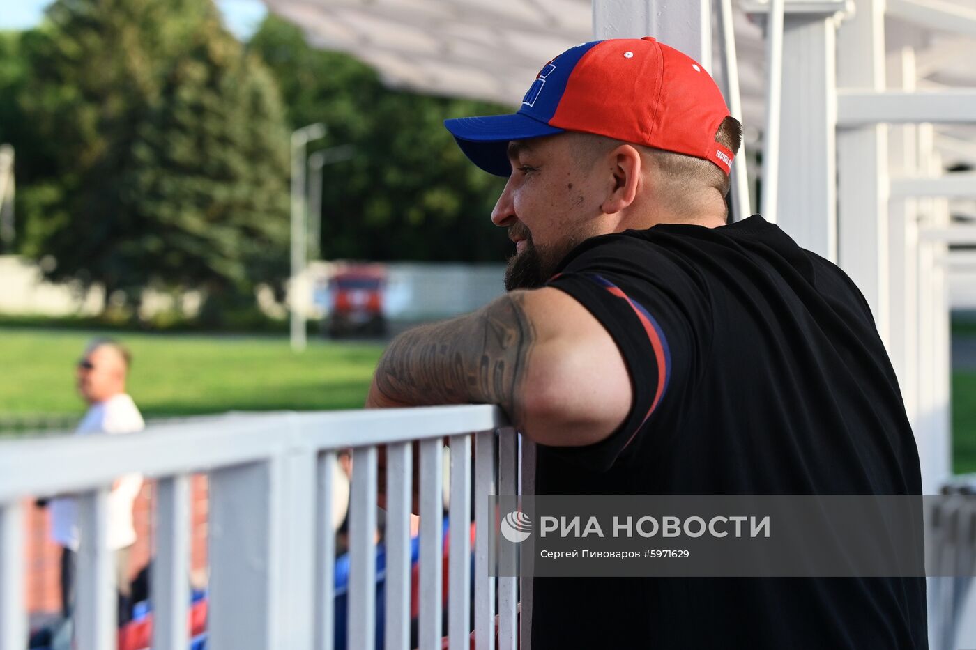 Рэпер Баста посетил матч "СКА-Ростов" – "Машук-КМВ"