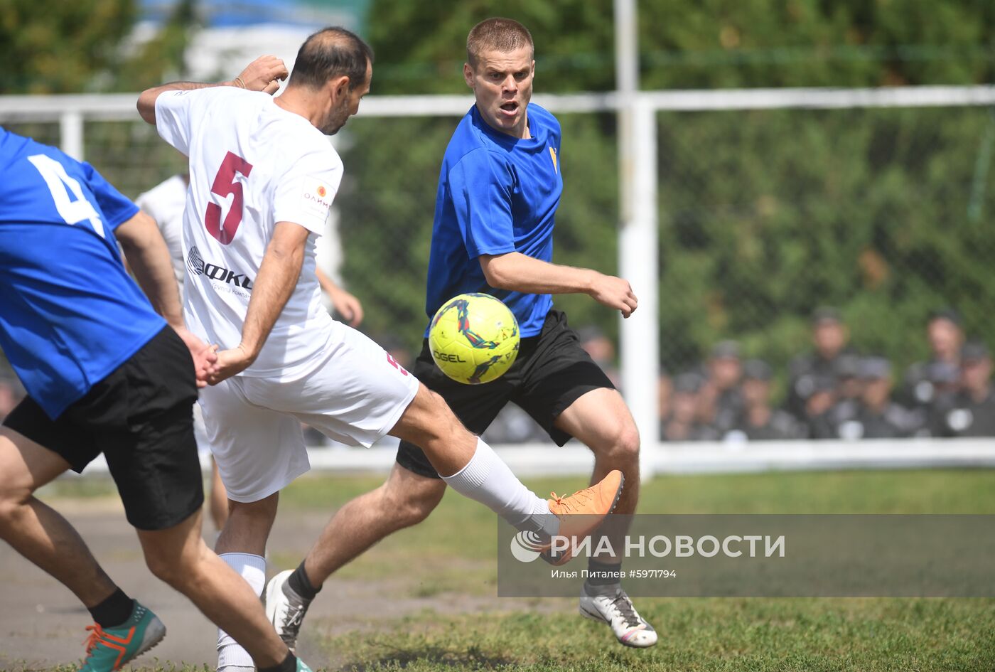 Футбольный матч с участием А.Кокорина и П. Мамаева в колонии