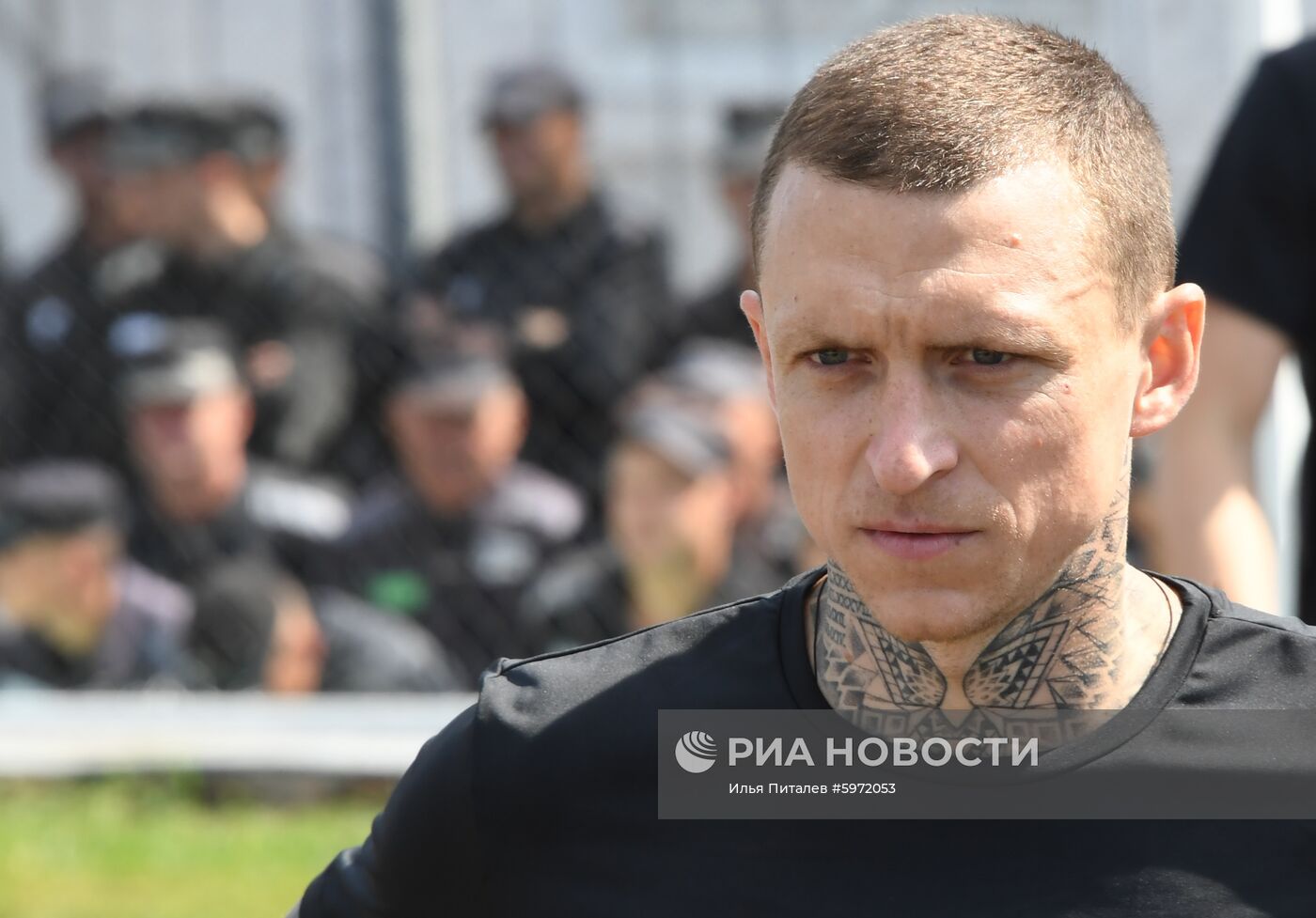 Футбольный матч с участием А.Кокорина и П. Мамаева в колонии