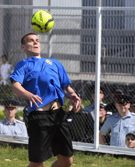 Футбольный матч с участием А.Кокорина и П. Мамаева в колонии