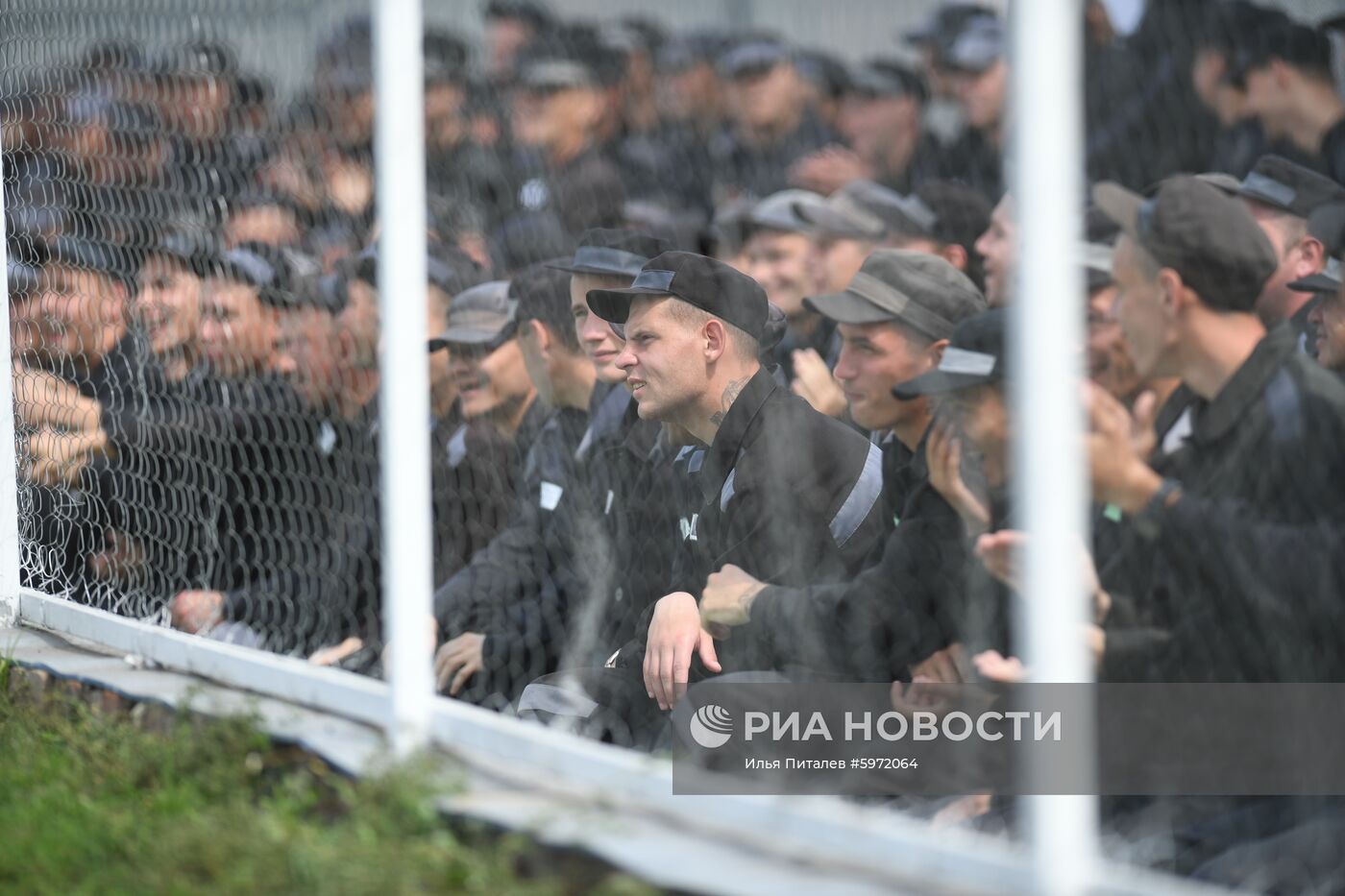 Футбольный матч с участием А.Кокорина и П. Мамаева в колонии