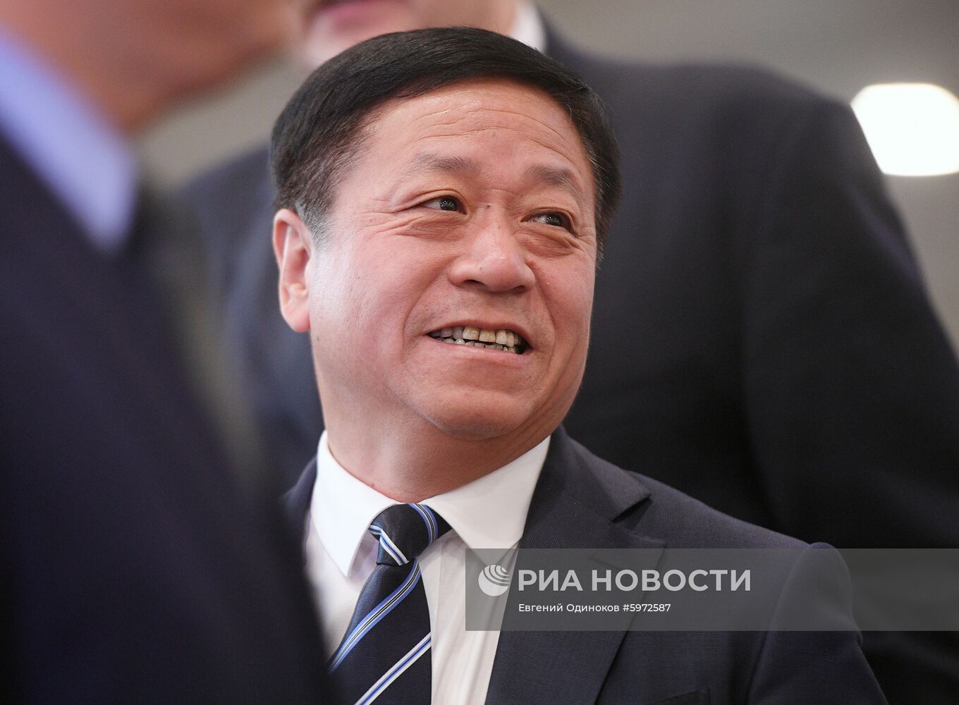 Новый посол КНР в РФ Чжан Ханьхуэй прилетел в Москву
