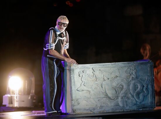 Президент РФ В. Путин посетил музей-заповедник "Херсонес Таврический"