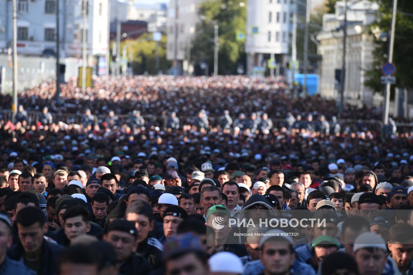 Какой мусульманский праздник сегодня отмечают. Куйрам байрам в Москве.