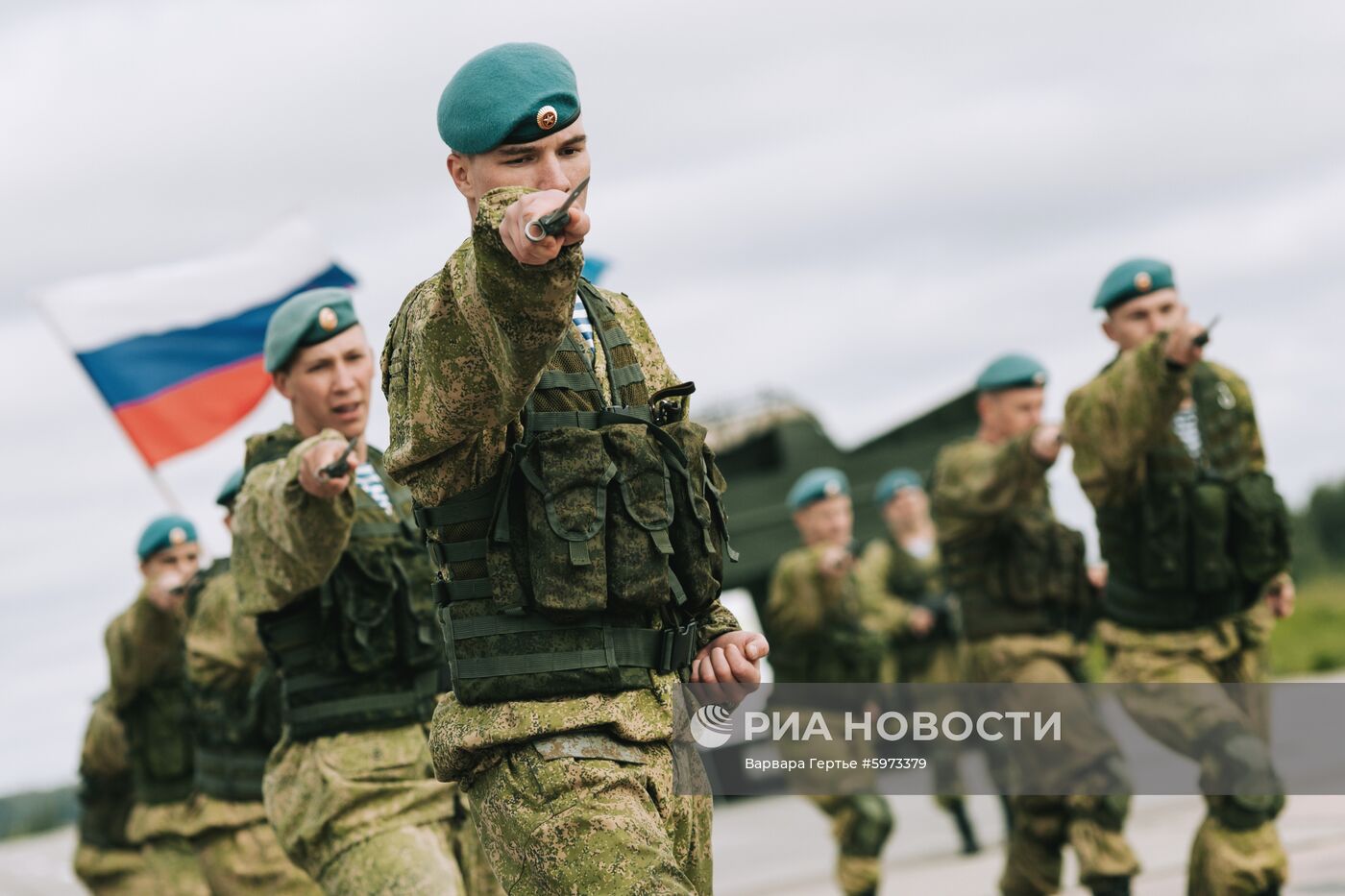 Военно-патриотический фестиваль "Открытое небо" в Иванове