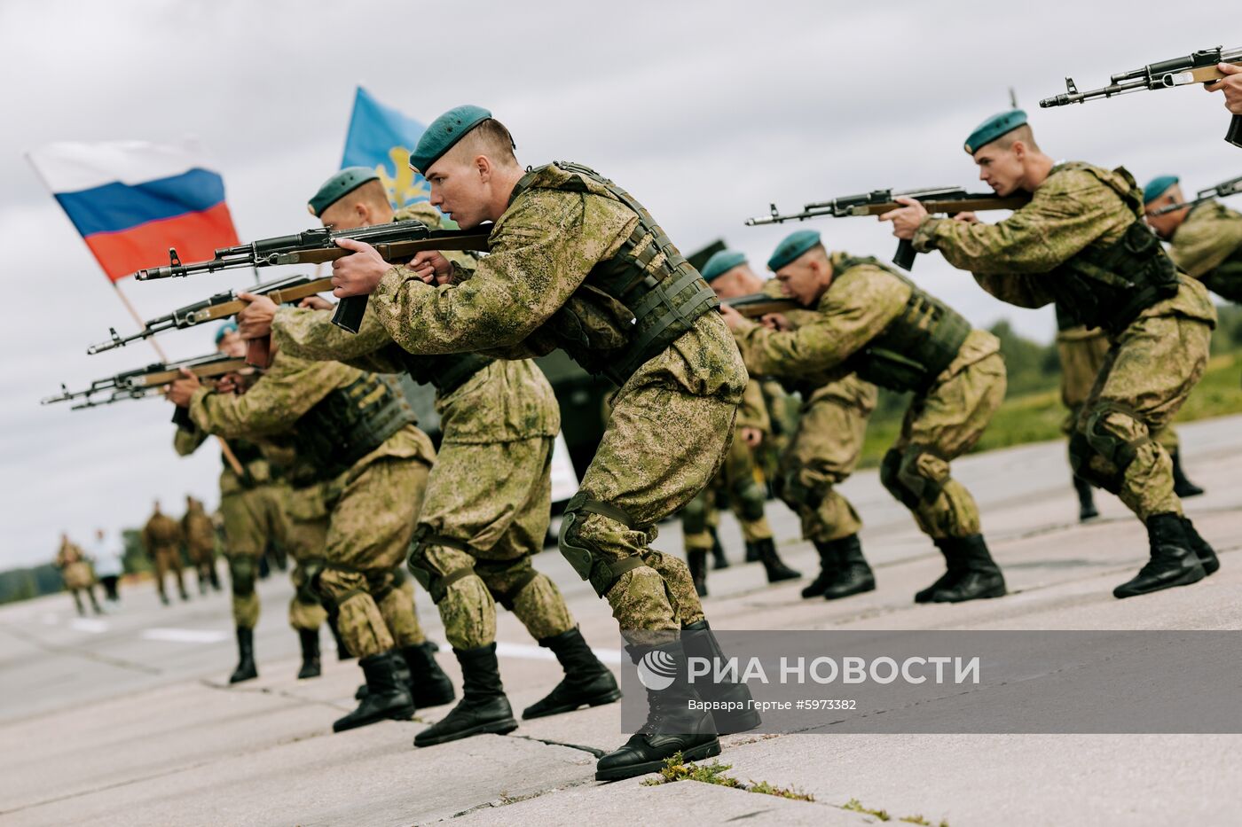 Военно-патриотический фестиваль "Открытое небо" в Иванове