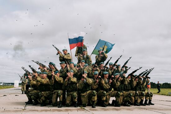 Военно-патриотический фестиваль "Открытое небо" в Иванове
