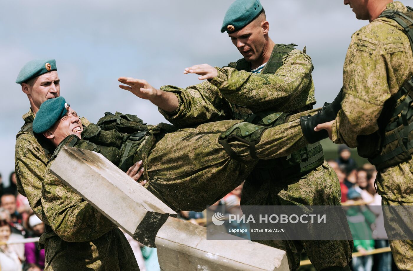 Военно-патриотический фестиваль "Открытое небо" в Иванове