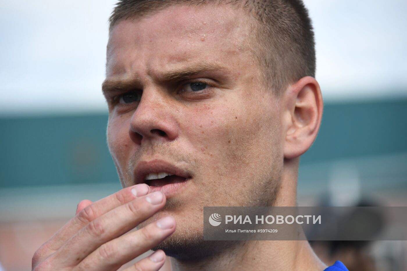 Футбольный матч с участием А. Кокорина и П. Мамаева в колонии