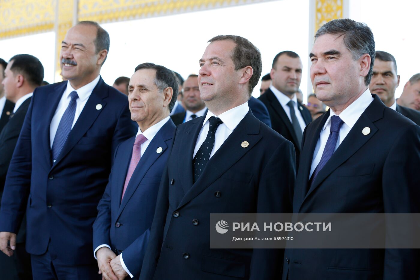 Премьер-министр РФ Д. Медведев принял участие в Первом Каспийском экономическом форуме