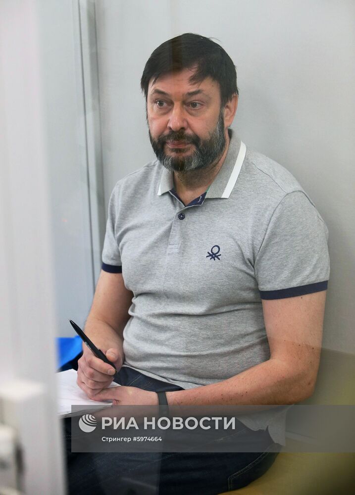 Заседание суда по делу журналиста К. Вышинского в Киеве