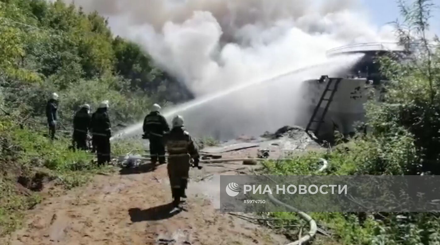 Пожар на теплоходе "Святая Русь" в Нижегородской области