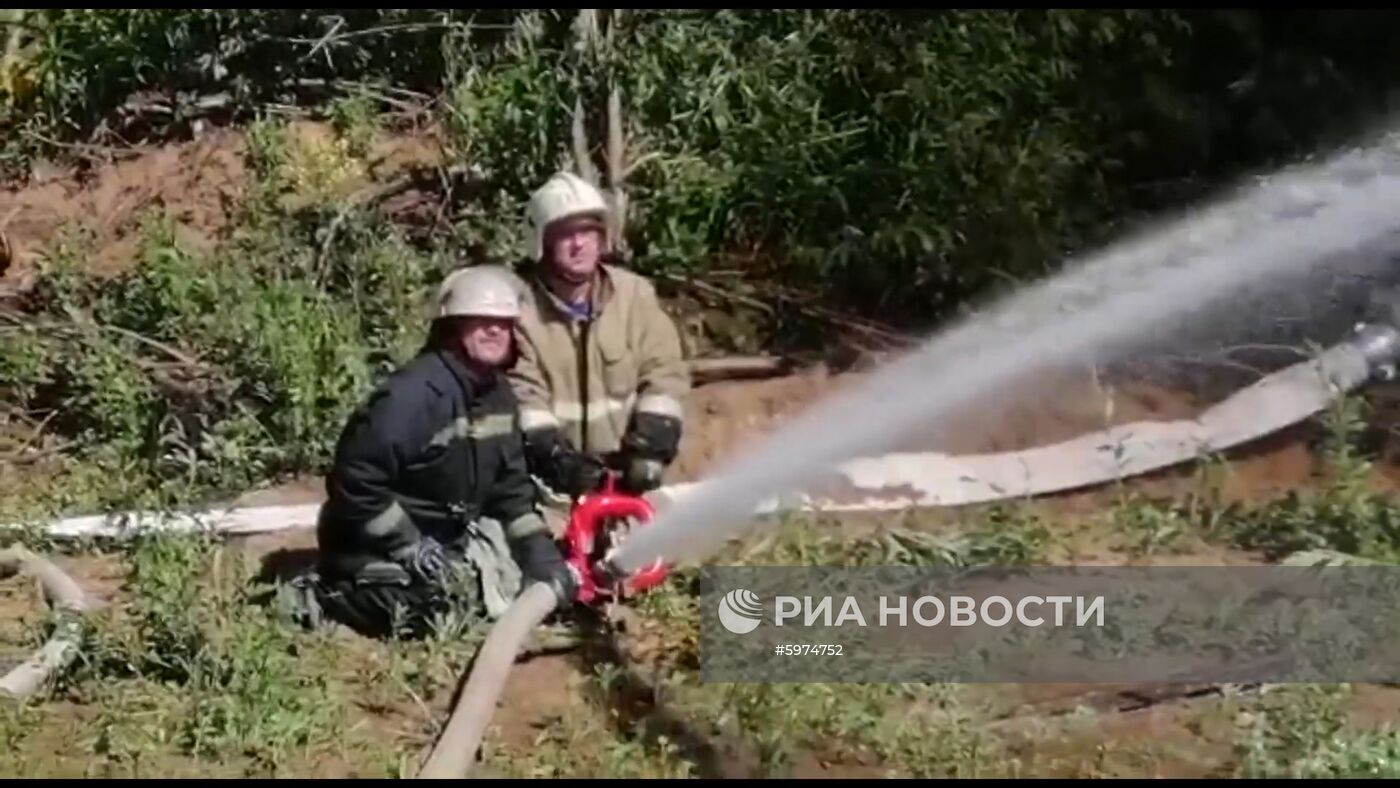 Пожар на теплоходе "Святая Русь" в Нижегородской области