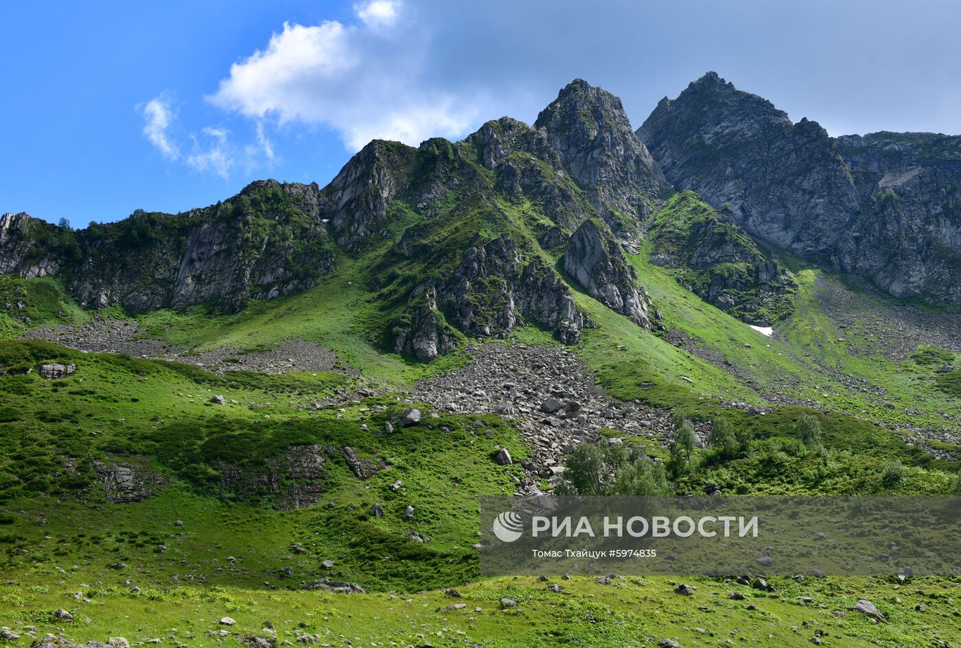 Рицинский реликтовый национальный парк в Абхазии