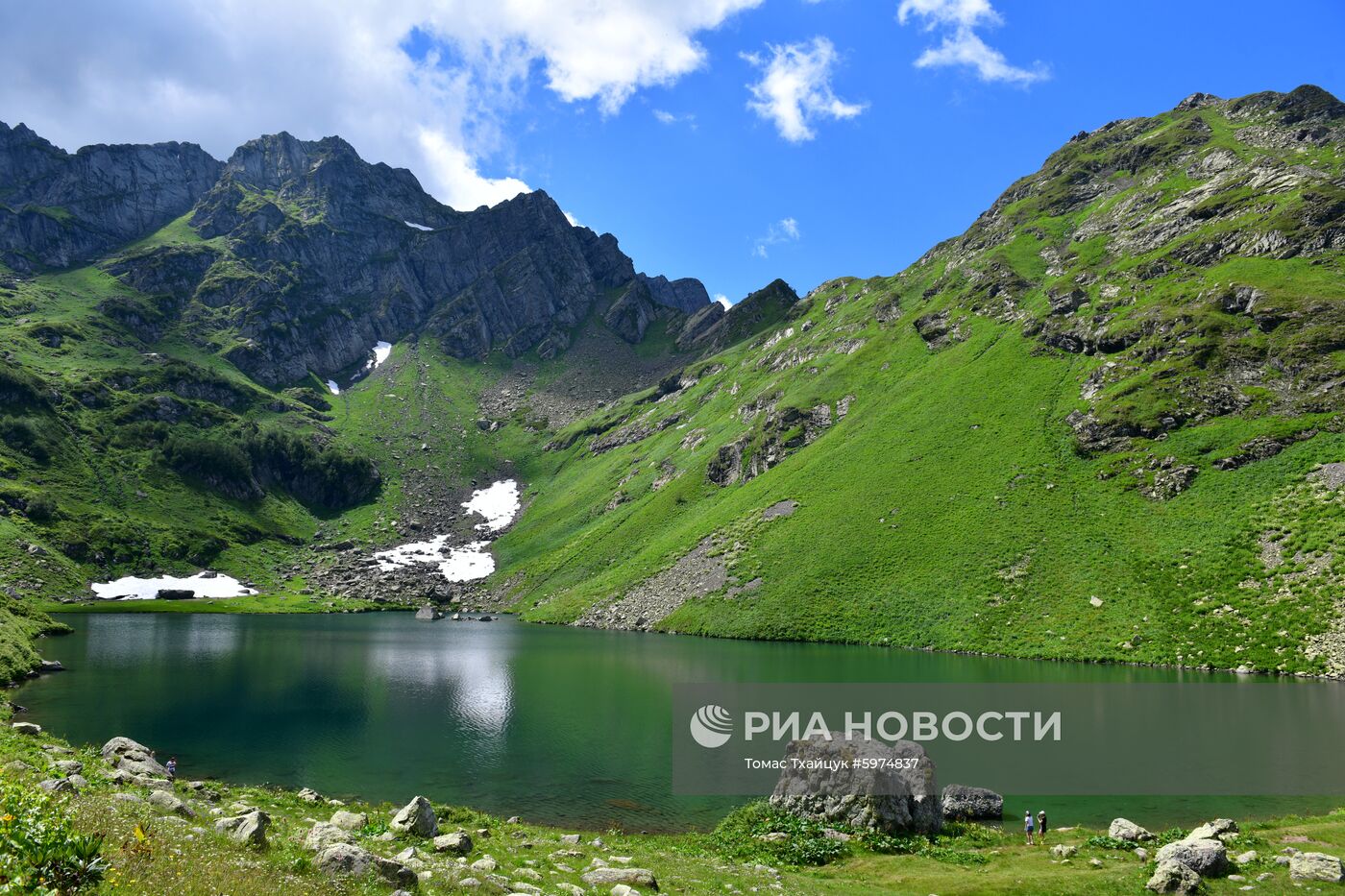 Рицинский реликтовый национальный парк в Абхазии