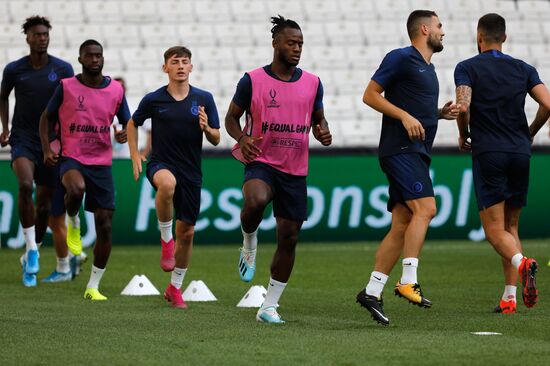 Футбол. Суперкубок УЕФА. Тренировка ФК "Челси"