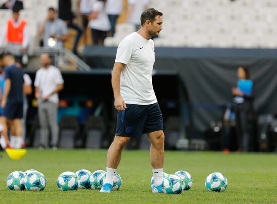 Футбол. Суперкубок УЕФА. Тренировка ФК "Челси"